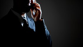 なぜオレオレ詐欺はアジアでだけ起こるのか。騙される親子の特徴…「高学歴親という病」と経済教育の失敗