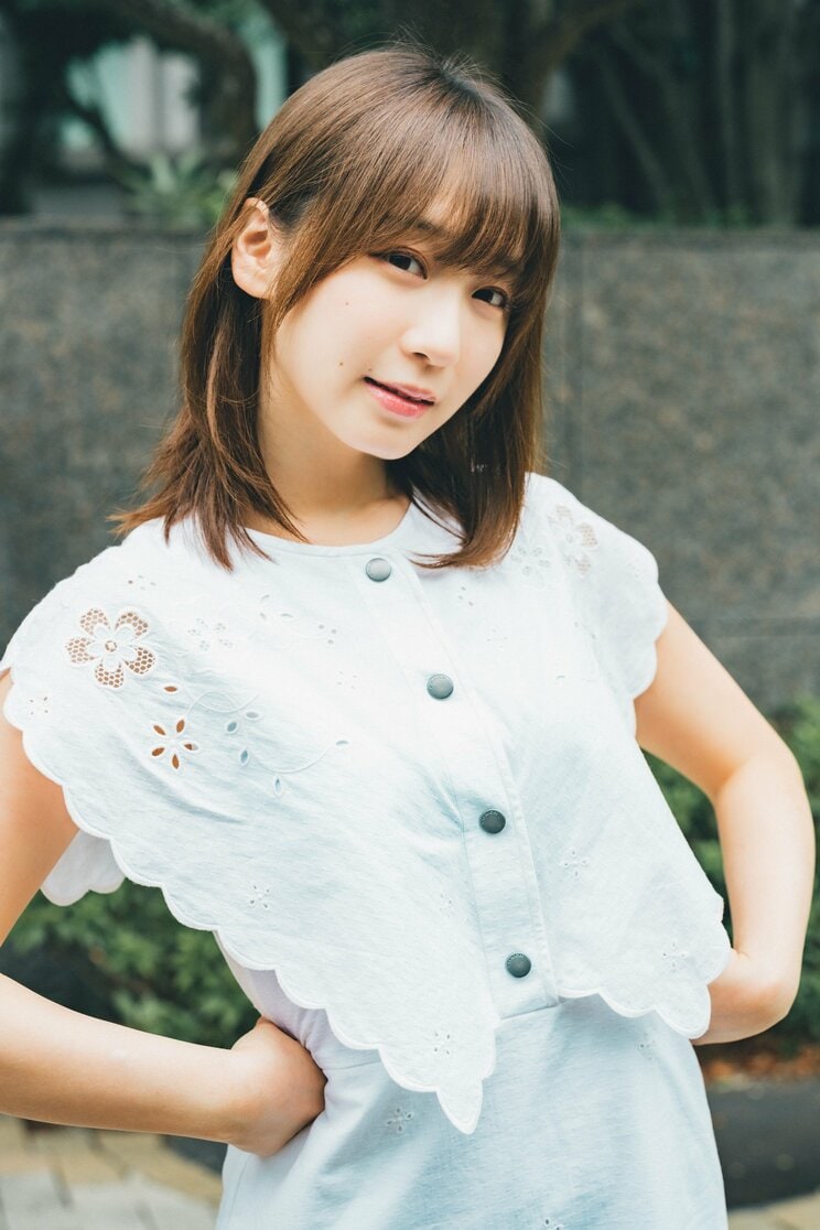 「私も陰キャで中二病だったので…」伊織もえ×『僕ヤバ』のコラボ写真集が発売！_18