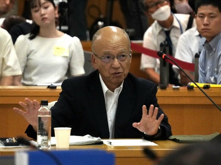 9月6日の兵庫県議会百条委で証人尋問を受ける片山安孝元副知事（撮影／集英社オンライン）