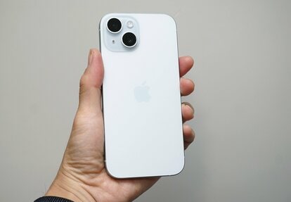 現在も品薄続く新iPhone。今から買うなら「iPhone 15」と「iPhone 15 Pro」のどっち？ 高額な端末代を抑えるワザも発見 |  集英社オンライン | ニュースを本気で噛み砕け