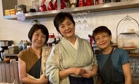 72歳、第2の人生は地域と共に。親の介護、夫の死で何度も諦めかけた「高齢者のための場所を作る」夢は64歳でみごと花開いた