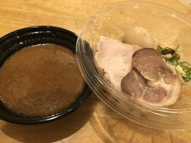 暑い夏に絶対食べたい！　コンビニで買える、冷やし＆汁なしラーメン５選_10