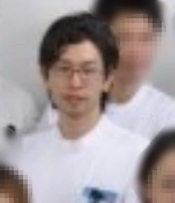 《尼崎・医師が妻をバラバラに》「流行りのメンタルクリニックで…」腕にタトゥーをいれた“名物医師”は子煩悩パパ「最近別宅も購入」逮捕前には患者たちに届いた“紹介状”_4