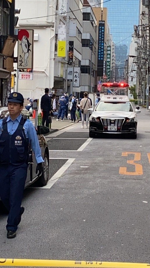 〈新橋・ガールズバー刺殺〉あだ名は“ヒロポン”“ボンボン”法律の専門学校に通ったバツイチ男は「当時もキレやすかった」店外デート断られ逆上か_7