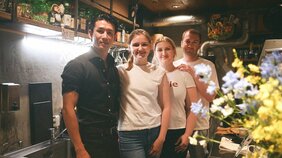 本家ウクライナのボルシチに行列。避難民家族が吉祥寺で営むレストランを訪ねる