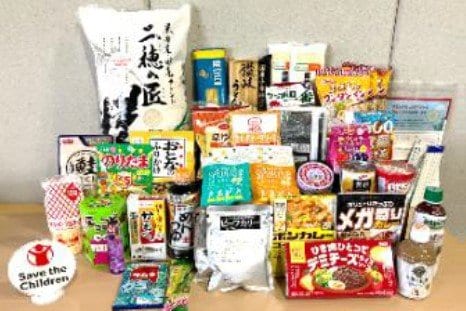 経済的に困難な状況にある子育て世帯を対象に、長期休暇に合わせて年2回提供しているいる「子どもの食 応援ボックス」（写真／公益社団法人セーブ・ザ・チルドレン・ジャパン）