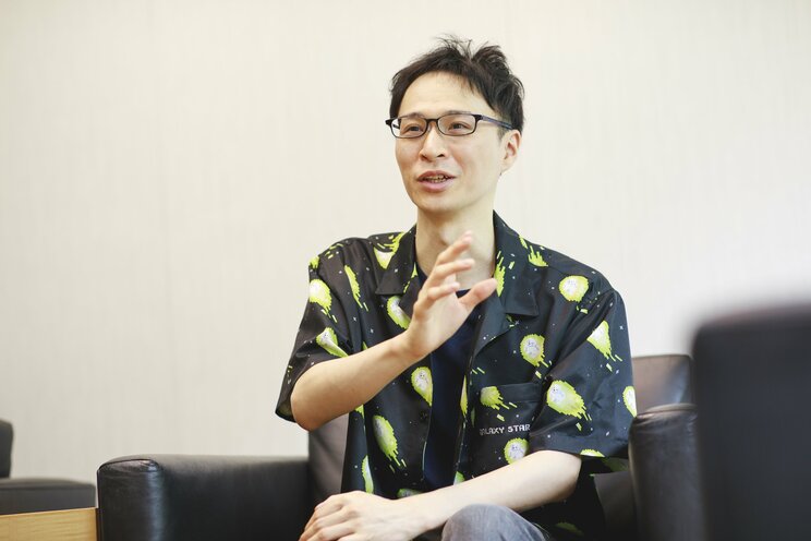 1週間で文学賞をトリプル受賞、直木賞候補の注目作家が“漫画原作”として挑むミステリー×アクションの新境地「セリフの量のバランスが難しい…」_7