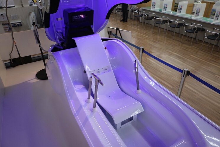 ミライ人間洗濯機の座席（撮影／集英社オンライン）