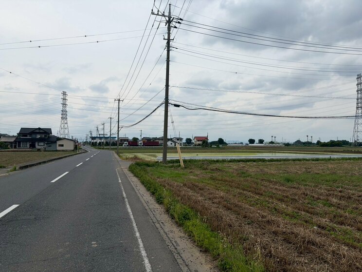 みとおしがよすぎる事故現場（撮影／集英社オンライン）