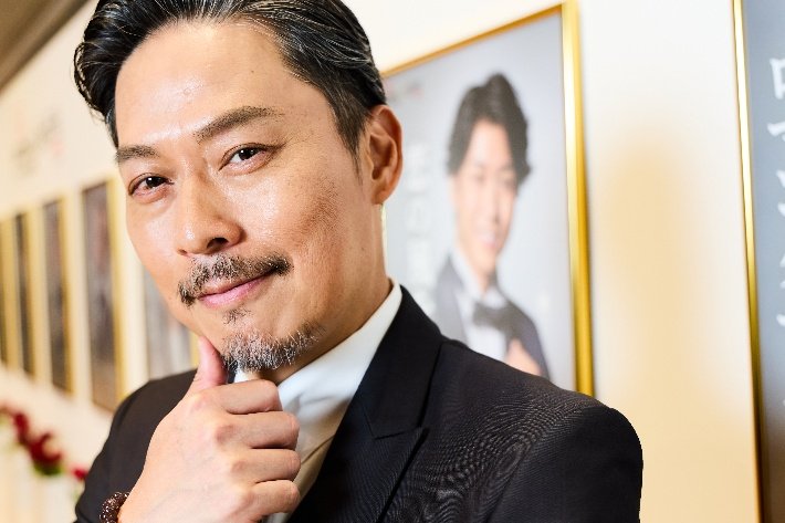 バチェラー＆バチェロレッテシリーズで司会進行役を務めた坂東工さん