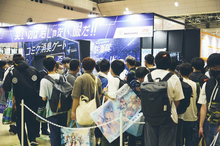「ニオイに耐えられず引き返した」という参加者も…コミケの激臭問題をシューっと吹き消す消臭スプレーの輪_49