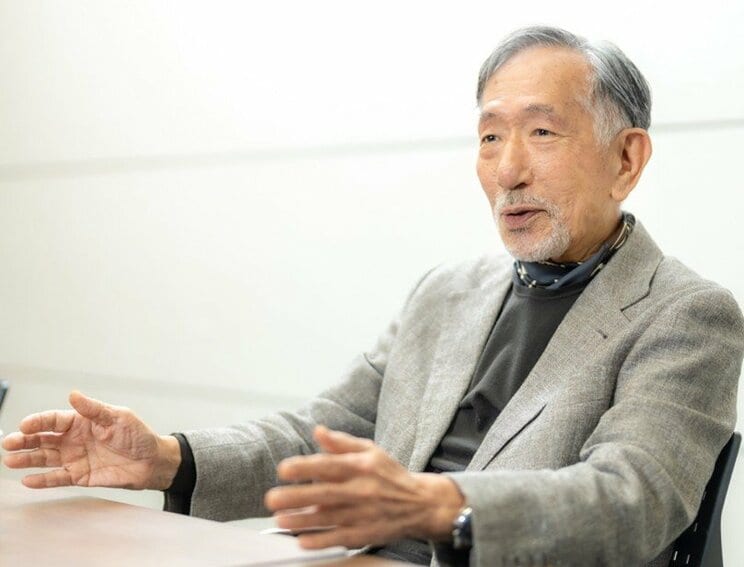 「大人の魅力」について語る岸田一郎　撮影／佐藤靖彦