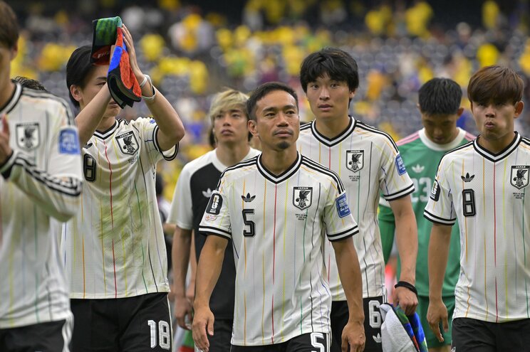 ラウンド32 で敗退の決まった日本代表（写真／JMPA）