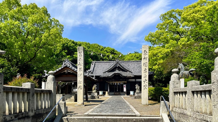 香川県にある、崇徳上皇の霊を鎮めるために作られた白峰宮（PhotoACより）