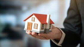 三井不動産・三菱地所を超える平均年収2295万円…銀行の「地味な管理会社」だったヒューリックが巨大会社に変貌した理由