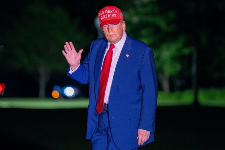 おなじみのMAGAキャップをかぶるトランプ大統領（写真／Shutterstockより）