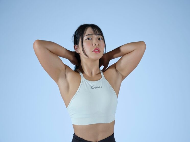 〈AV女優引退後、初告白〉ちゃんよたが引退を決意した理由、最もきつかった仕事、収入減でも筋力増…そして、結婚の真相は「理想はお父さんみたいな人。小学校低学年で両親が離婚していて、お父さんにずっと会っていなくて…」_23