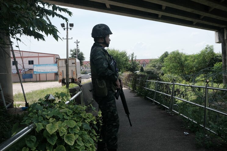 国境を警備するタイ国軍兵士（写真／Soichiro Koriyama）    