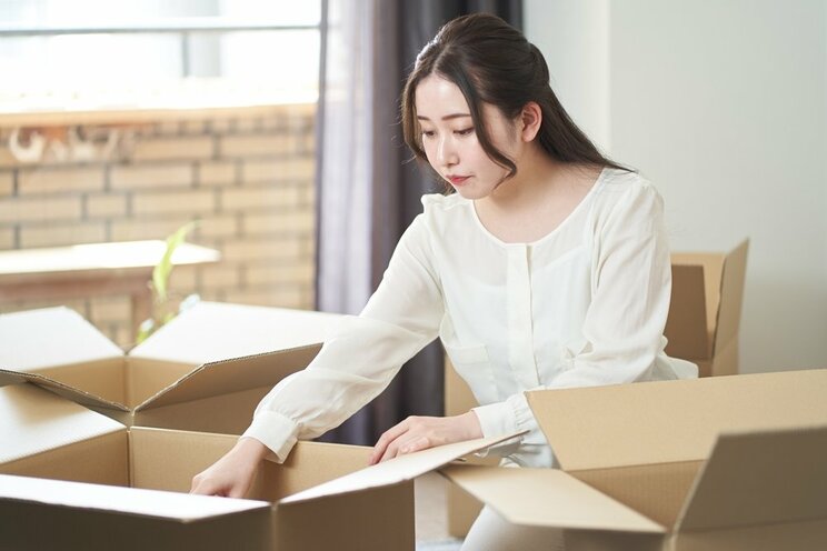 引っ越しをしたくてもできない状態（画像/Shutterstock）