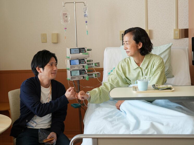 波瑠と純愛。「ネットで“愛って何？”とか調べてみたんですよ(笑)。ただ目の前の人を愛するって何なのか？と探し続けました」〈映画『アナログ』〉_10