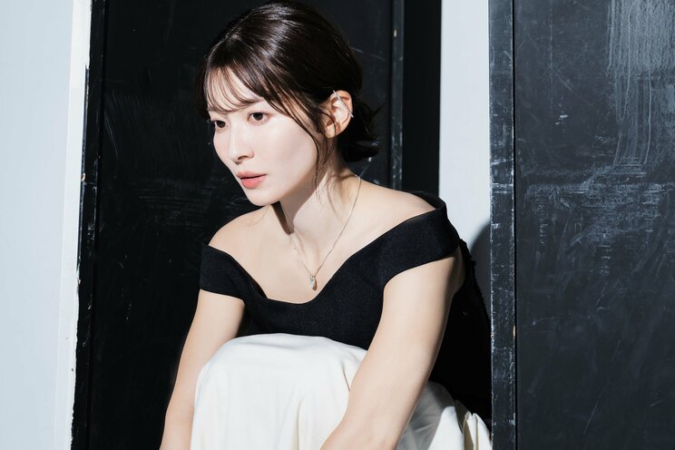 山本里菜、初の水着撮影は「大丈夫かな」と不安も…「自分が楽しむ」ことで見つけた、アナウンサーとは異なる表現_15