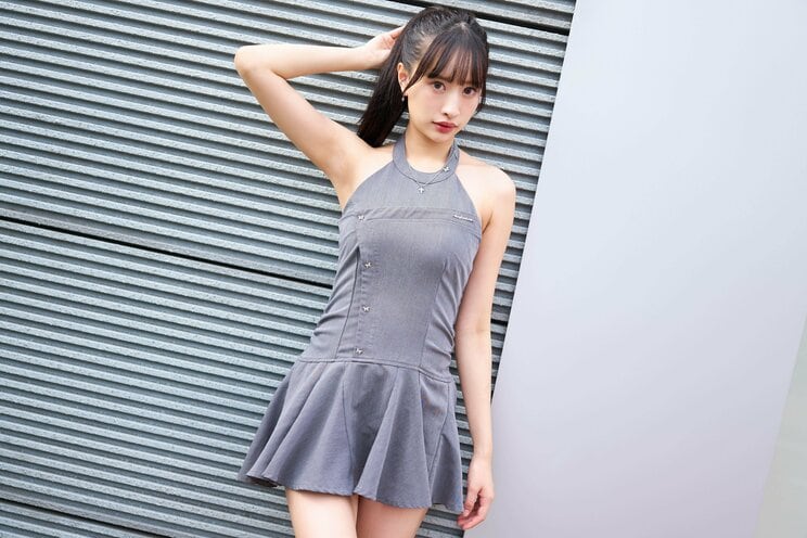 「派手な服装はむしろ痴漢被害にあいにくいんです!」“股下83センチ”で話題の藤川らるむが、露出度の高い服を着る女性の“自己責任論”に真っ向から反論_5