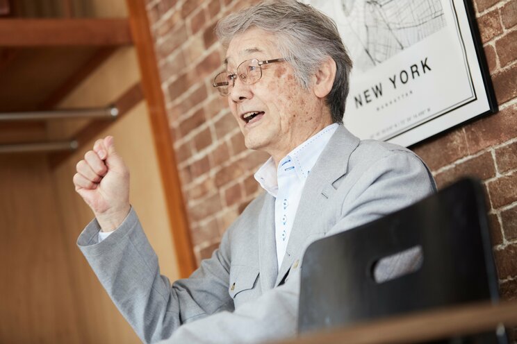 “鐘のおじさん” 秋山気清さんが21年間の「NHKのど自慢」鐘奏者人生を振り返る「前日に彼氏にフラれた女性」「歌をやめないおばあちゃん」リニューアルした番組を見て何を思う？_1