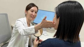 「新年は新しい顔ですごしたい」「下半身も…」美容整形外科は年末年始の4日間が大忙し! 糸リフト44万、 眼瞼下垂48万、美膣は…〈実録“駆け込み整形”する女たち〉