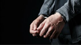 250日間勾留された弁護士が見た拘置所の現実「保釈も執行猶予も滅多に見られず、ほとんどが実刑になってゆく」判決まで保釈されない人は実刑になりやすいのか