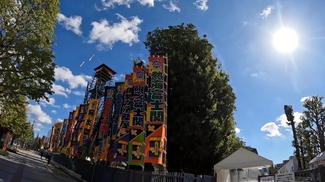 近年、人気上昇で観戦チケットが取れないと言われる大相撲（PhotoAC）