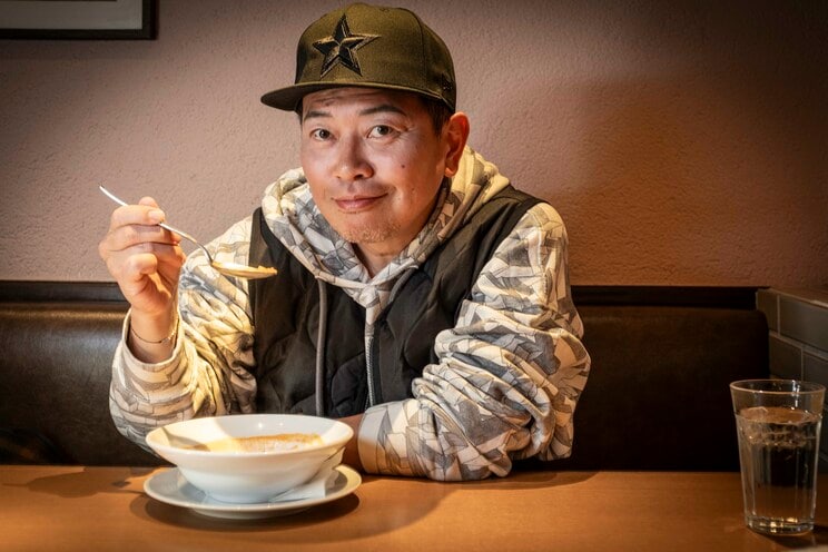 「スキルス胃がんと診断されて僕はショックでしたけど、家族は強かったですよ。妻は『こっちのことは大丈夫だから、あんたは治療に専念して』と言ってもらえたし、当時小学生の息子も『たぶん父さんは大丈夫やろ』と気丈にふるまってくれた」