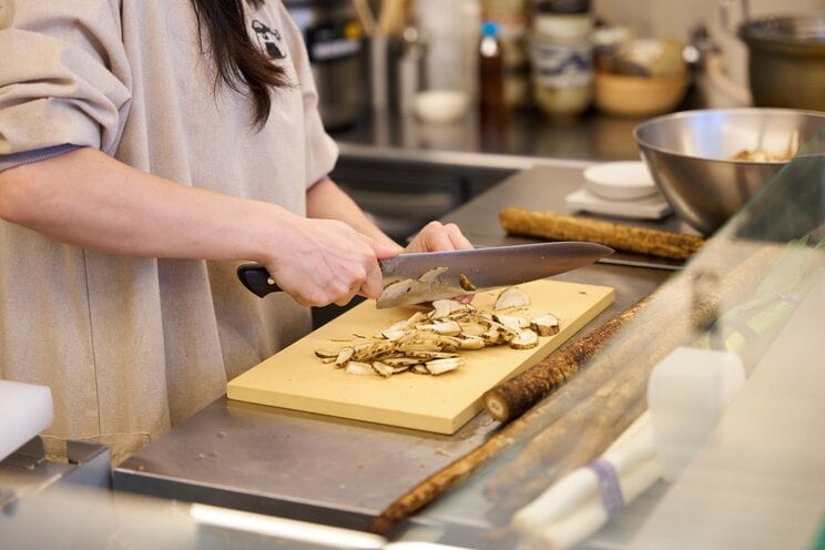 開店初日で2時間待ち！ 大人気おにぎり専門店を営む夫婦の経営哲学。「お客さんがもらす“日本人でよかった”がおにぎりの醍醐味」。目標は「最後の晩餐で食べたいごはん」_41