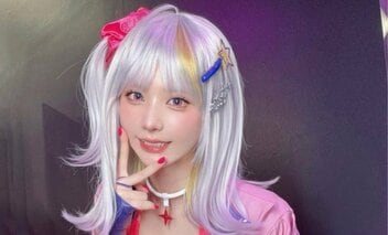 〈TGS2026〉「大丈夫ですか？履いてますか」えなこ“ギャル忍者”の大胆衣装に騒然…コスプレイヤー登場の流れを作った「張本人」の声も