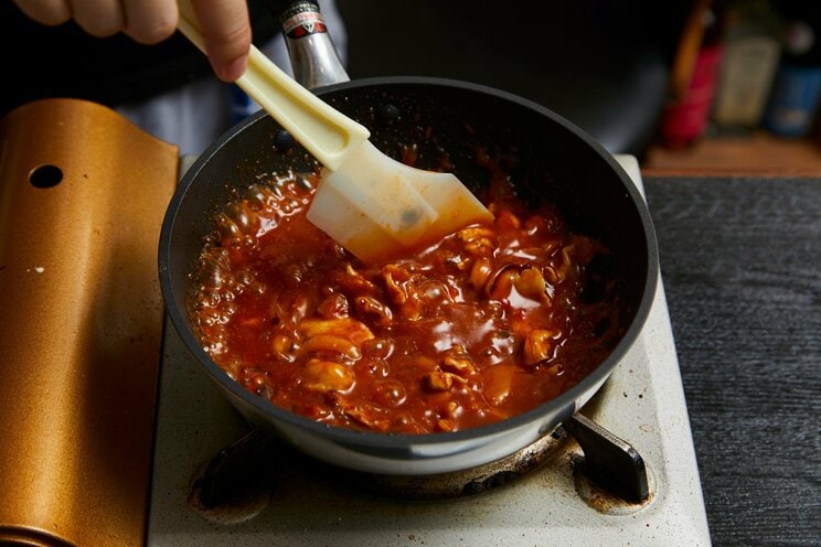 材料も財布も心も「虚無」でOK。料理研究家・リュウジが無駄を極限まで削ぎ落としたのにウマイと話題のチャーハンとカルボナーラとは？_02