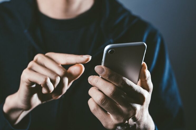 SNSへのさらし行為は絶対にNG（画像／Shutterstock）