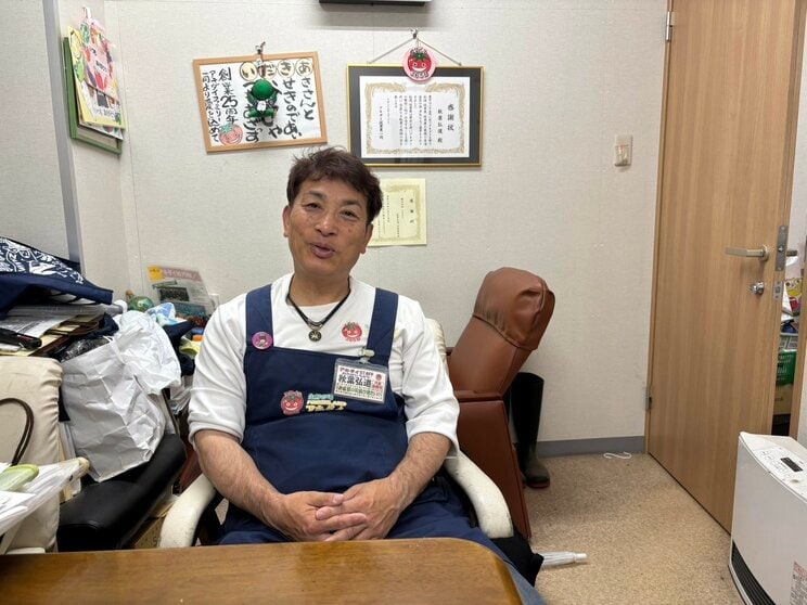 取材に答える秋葉社長（写真／集英社オンライン）