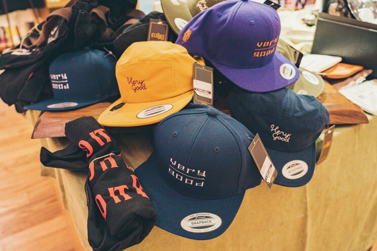 「鎌倉はお経と潮風の街」――甘糟りり子が選んだ品々が並ぶ“鎌倉商店”で当地の気分を味わって_19