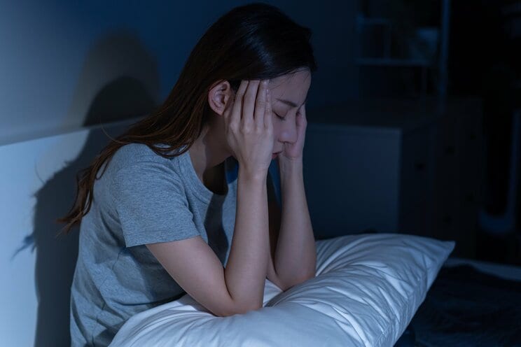 夜になると不安が増すのは脳の正常な働きによるものだが…人類が生存するために発達した記憶システムが現代ではストレスとなっている皮肉_1