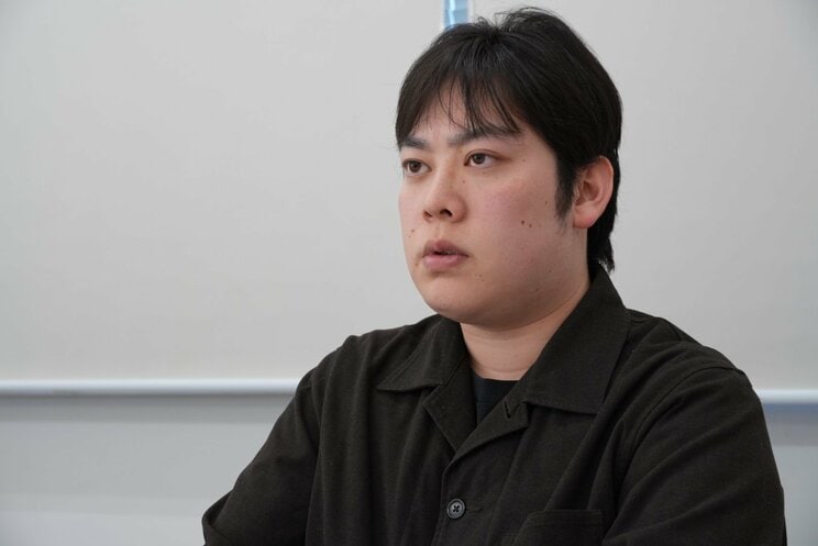 佐藤和威さん（撮影／集英社オンライン）