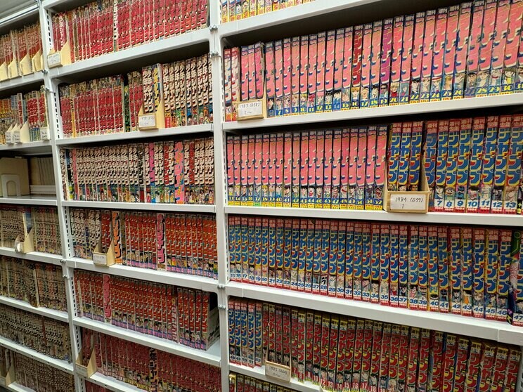 「雑誌はこれからどうなる？」日本最大級・19000誌所蔵の都立多摩図書館の書庫に潜入調査！ ジャンプ創刊号からマニアックすぎる専門誌までを眺めて_8