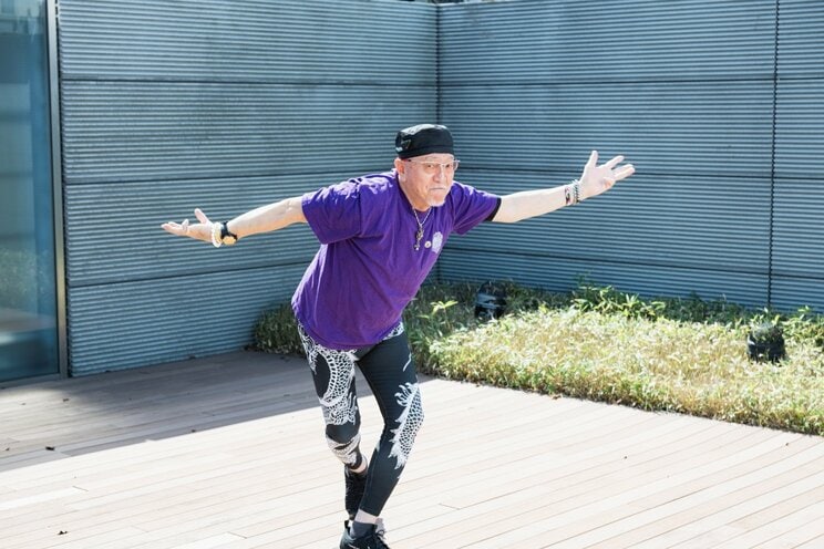 「1日1万歩も必要ない」デューク更家72歳が語る“歩数至上主義”への違和感…「万歩計のCMはもらえませんでした（笑）」_56