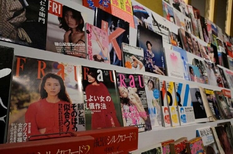 篠山さんが手がけた写真集や雑誌の一部