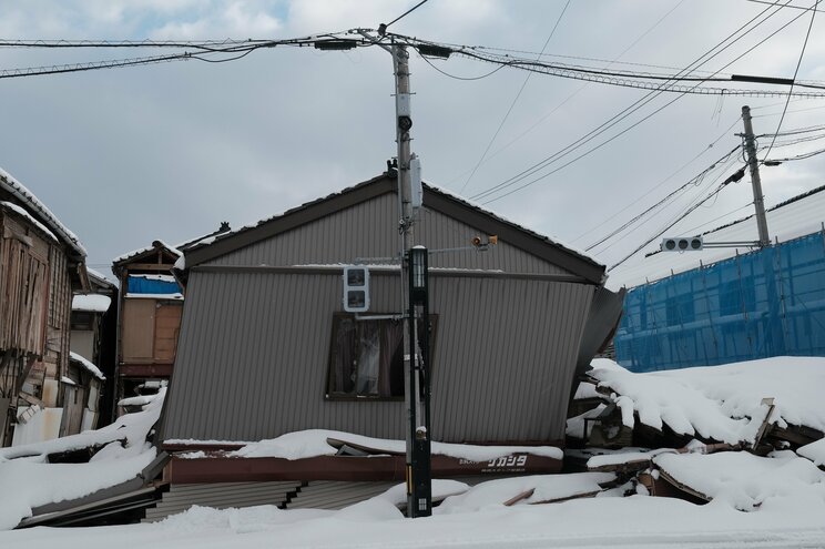 「行く場所がある人はいいなあ」店舗兼住宅が全壊、避難所でコロナに感染し咳が止まらず娘宅へ「誰かに迷惑だけはかけたくないので」〈能登地震から1ヶ月〉_15