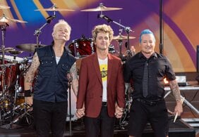 「9月が終わったら、起こして」…グリーン・デイの名曲に隠された少年の悲しみとは? 『アメリカン・イディオット』収録の「9.11」テロを想起させる曲に隠された真実