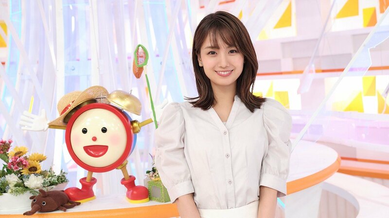 井上清華　トレカ　フジテレビアナウンサー　スマイルチャージ めざましテレビ』井上清華アナの様々な表情を収録 「スマイル