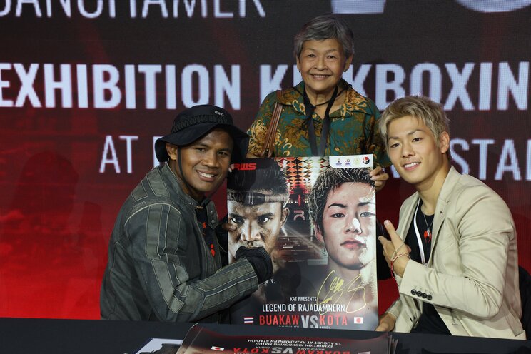 ハリウッドスターも顔負け⁉ キングカズ次男・三浦孝太「東南アジアで人気爆発」現地レポート‗05