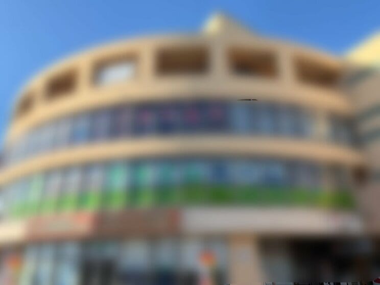 小松本さんが経営するネイルサロンが入った複合型商業施設（撮影/集英社オンライン）