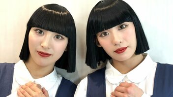 「ノープランで結成」「早着替えが間に合わないことも」おかっぱ＆制服の謎集団アバンギャルディの知られざる素顔…異様で不気味な踊りなのになぜ惹かれるのか？ 