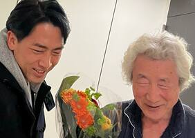 〈セクシー総理誕生間近?〉「進次郎は欠点の少ない小泉純一郎だ」いまだ見えぬビジョンと国家観…それでも自民党の長老たちがこぞって“進次郎推し”な理由