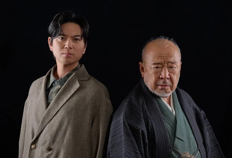 加藤シゲアキ（左）、北方謙三（右）